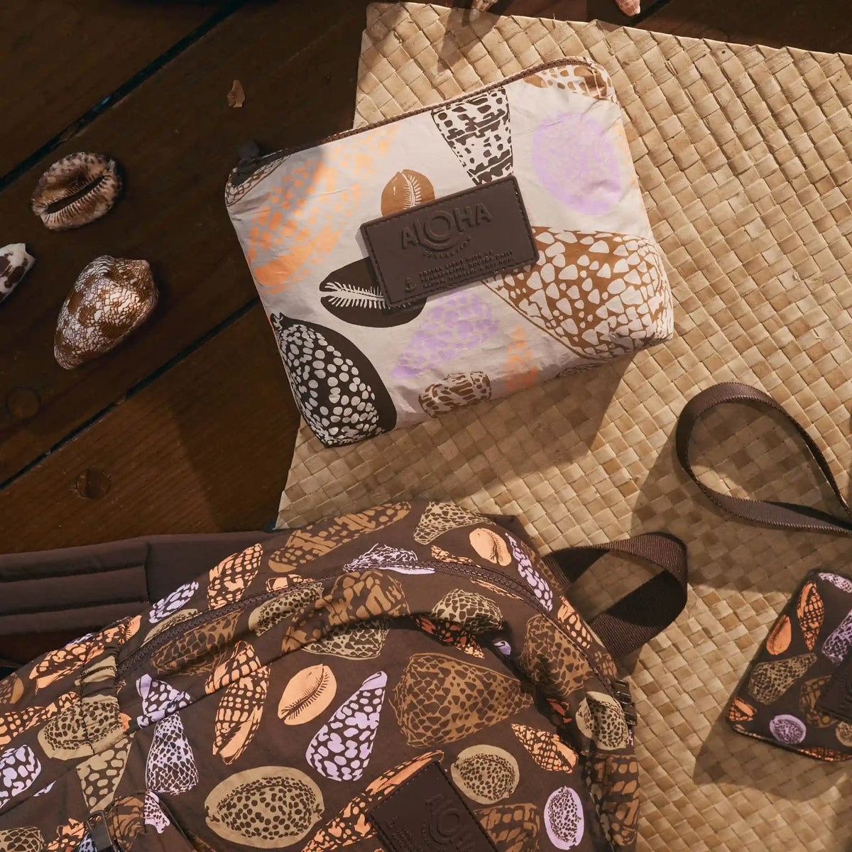 Shoreline Go-To Wristlet in Coconut