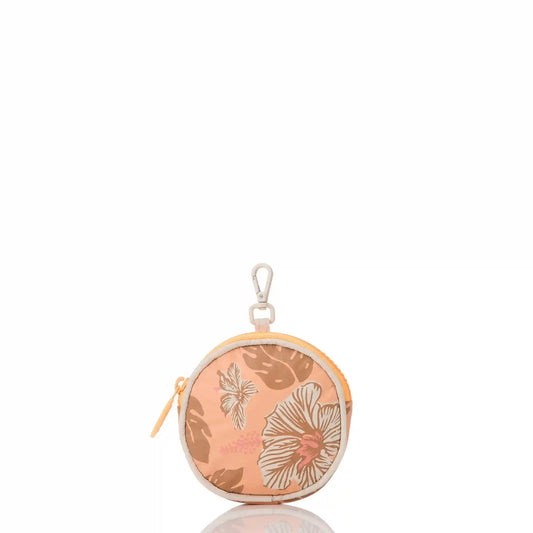 Pape'ete Cutie in Toffee on Sandstone