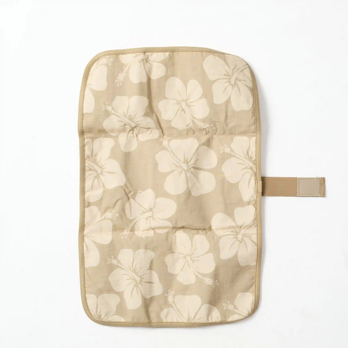 Hana Hou Le Bébé in Creme on Dune