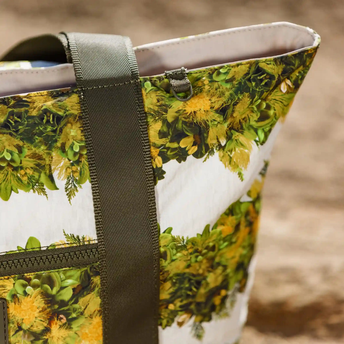 Keep It Light Zipper Tote | Lei Lehua Mamo by Aloha De Mele - Lehua Lei